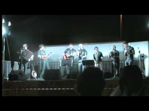 Agorà 'Na mujere vascia vascia live 10 agosto 2011