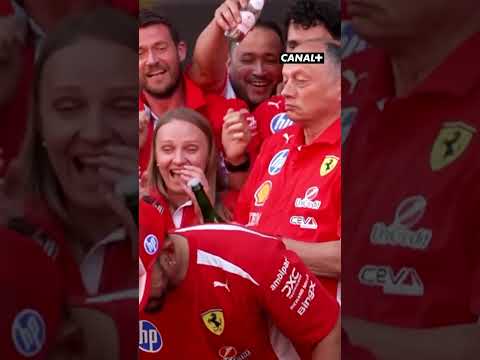FERRARI célèbre HAMILTON 🏆 #f1 #barcelonagp