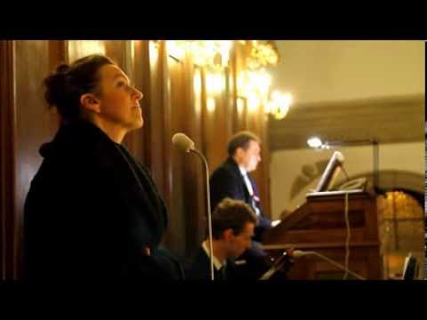 Koncert „ŻYCIE JESTEŚ CHWILĄ" Ewa Uryga