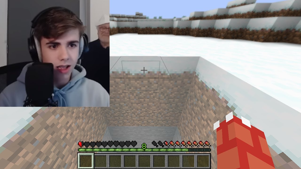 I trapped this streamer with invisible blocks…