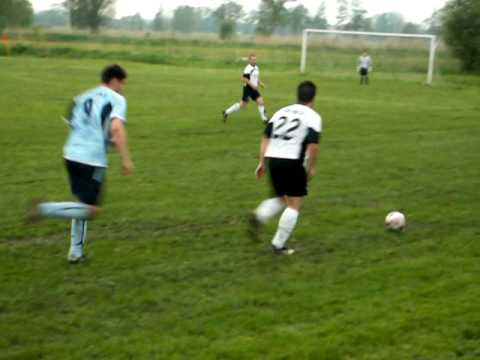 PP LZS Kujawy LZS Racławiczki 13-05-2010 cz1.MOV