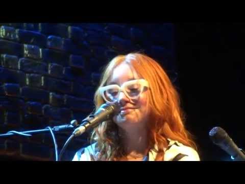 Tori Amos - Songbird (Fleetwood Mac cover) - Linz 2014 FULL HD