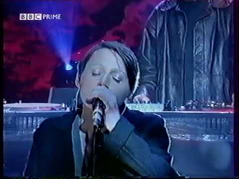 Massive Attack 11 Dec 1998 BBC Prime 'later with jools holland' : teardrop, mezzazine (live)
