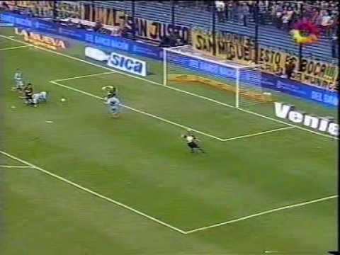 Cristian Campestrini: el mejor arquero de la fecha 14