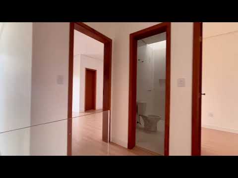 Página 1 Imóveis anuncia excelente casa para venda, com 03 dormitórios, sendo 01 suíte, no bairro Estância Velha em Canoas/RS. - Vídeo