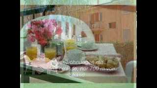 preview picture of video 'Ligurien, Blumenriviera - Ferienwohnungen mit Terrasse und Pool, nur 700 m zum Strand 11/105'