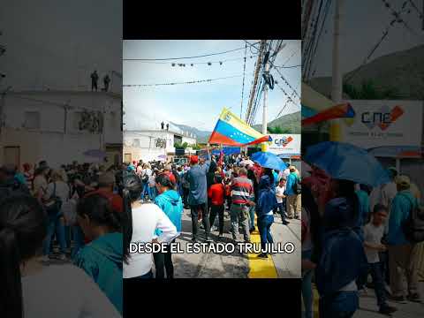 Que bonita movilización desde el estado Trujillo. nuestro tricolor patrio se hizo sentir #venezuela