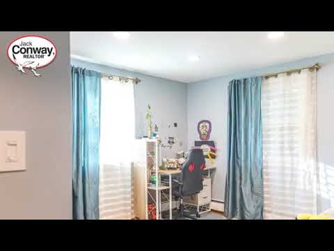 Real estate in Marblehead - Single Family property - Listed by Zina Glikberg , Jack Conway