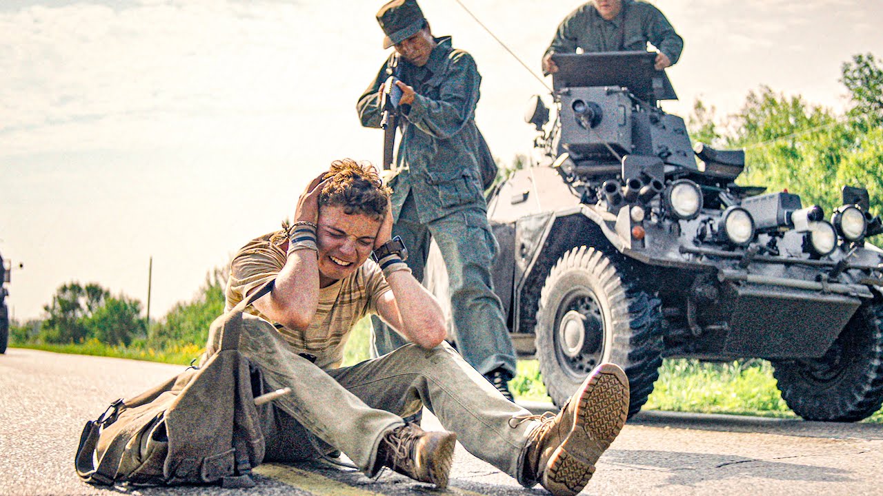 Curly Gets SHOT! - THE LONG WALK Movie Clip (2025)