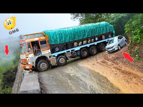 Lorry Videos : Dare Drive On Dangerous Ghat Down Turns | Ghat Trucks | Truck Videos | Trucks In Mud