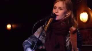 Sofia Talvik - Aha-Aha - live@Truskel (Paris), 10 fev. 2015