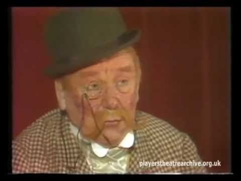 Archie Harradine in 1974 singing 'Captain Gingah'