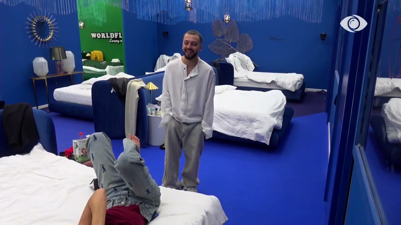 “Bëhu romantik…”/ Gjesti dhe Egli luajnë me njëri-tjetrin