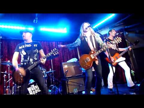 Warner E Hodges Band 'Tie Your Mother Down' & 'Country Roads' 10.9.15  cover