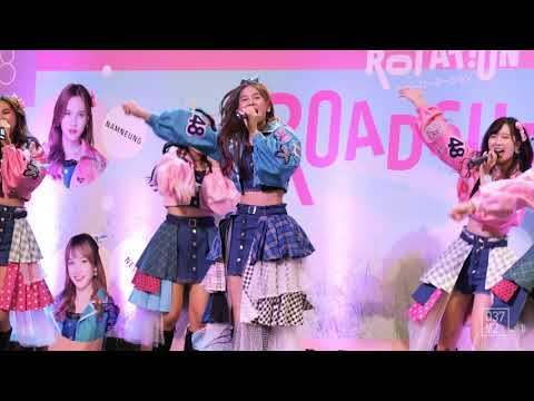 200919 BNK48 Nine - Wink wa 3 kai (วิ้งค์ 3 ครั้ง) @ Road Show Central Rama 3 [Fancam 4K60p]