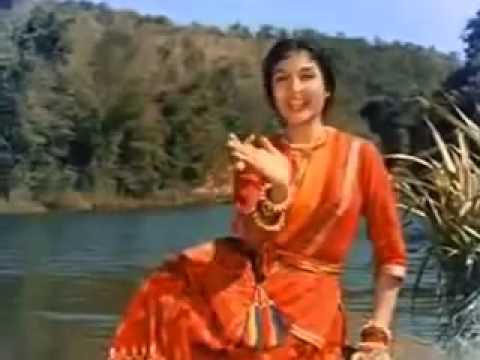 Dhoondho Re Sajna More Kaan Ka Bala