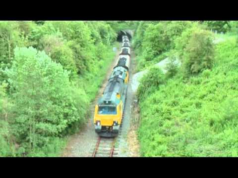 70004 on 6F02, 10:37, Ellesmere Port  - Fiddlers Ferry on the Halton chord