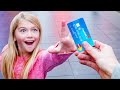 Maine Apna Credit Card Random Logo Ko Diya