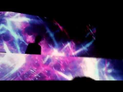 Follow you down vs Reload - Zedd live in Mumbai
