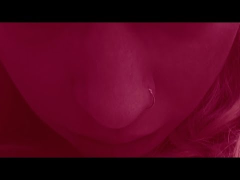 Lara Stoll & Bit-Tuner - Innenhof