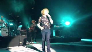 Mick Hucknall - Farther Up the Road (Prague, 2013/03/27)