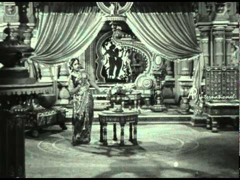 Vedhala Ulagam - Mangalam saves Mahalingam