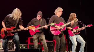 There goes another love song.  The Outlaws, Greensburg. 2022