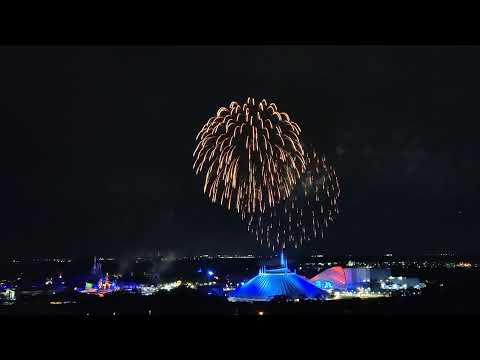 Happily Ever After Fireworks from the roof of Disney's Contemporary Resort! 01/03/2024