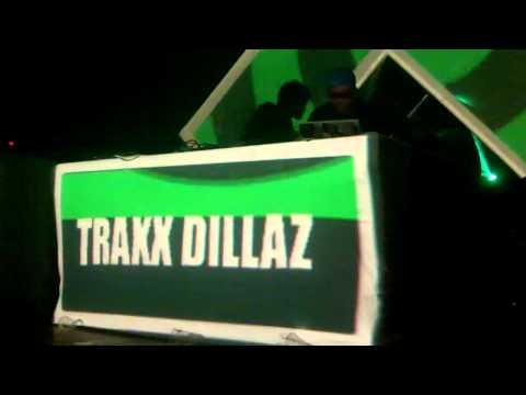 Traxx Dillaz Difuzion (How To Kill The Party #9 - 12/02/11 - Le Bikini - Toulouse)
