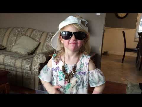 Clara sings FIRE - Diz and the Fam