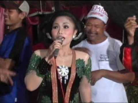 S Tomo Feat. Siti - Janda Baru (Official Music Video)