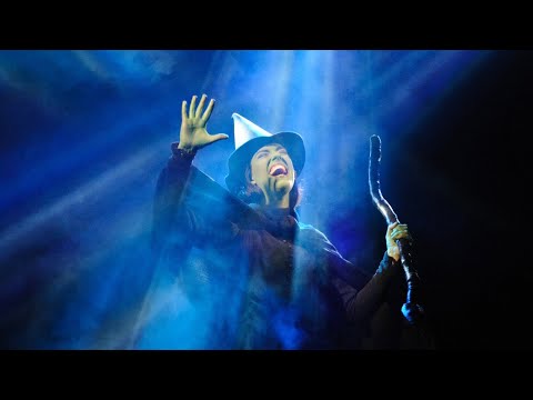 Wicked - Ik Lach Om Zwaartekracht (Renée van Wegberg)