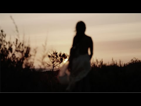 Mate Grgat - Sama na prozoru (Official lyrics video)