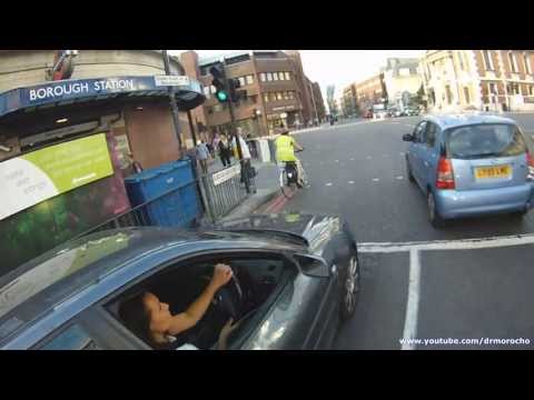 "I'm stop, I can use my phone" M155CJV