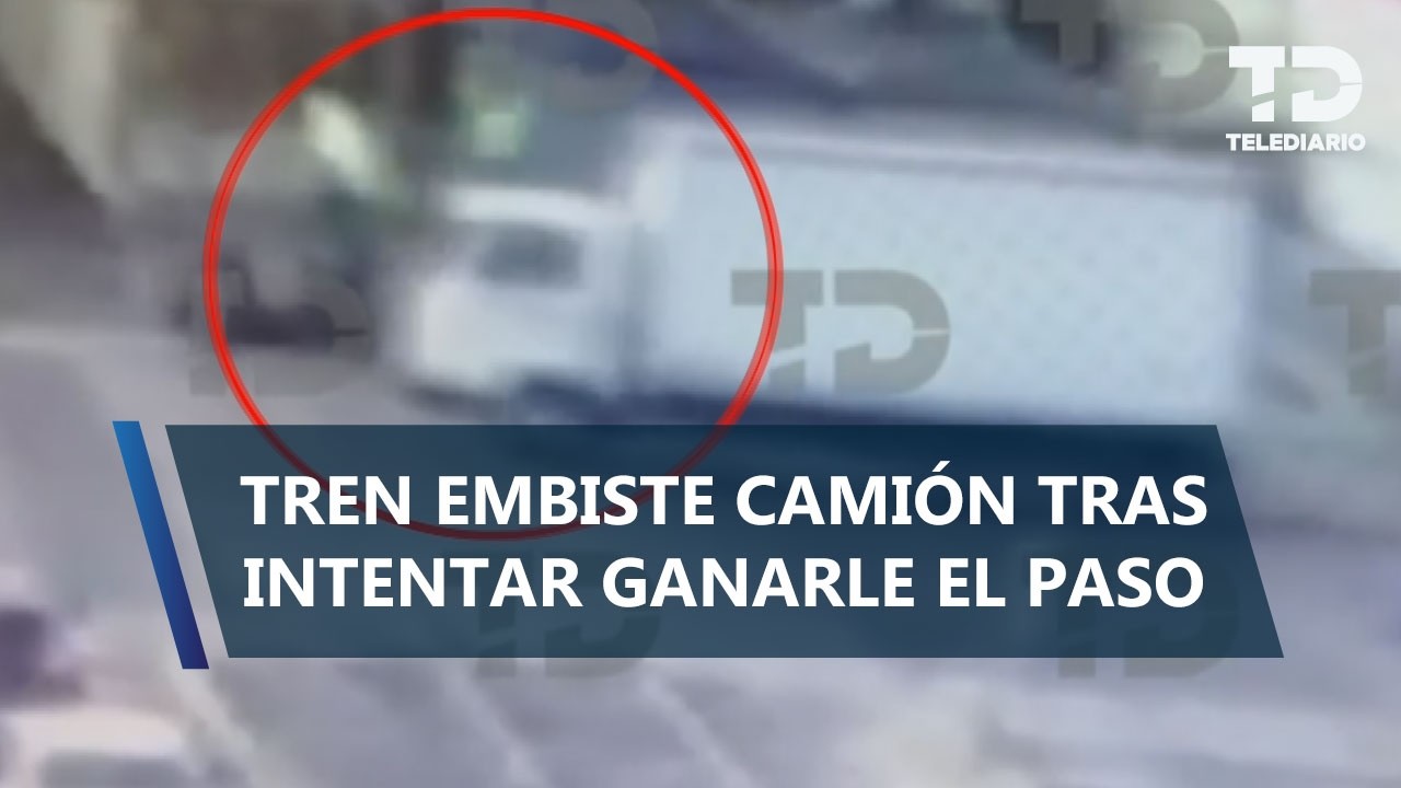 Camión de carga intenta ganarle paso a tren y termina impactado en Tlalnepantla
