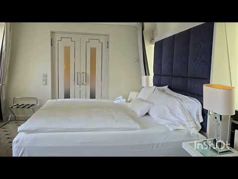 Hotel Bilderberg Bellevue Dresden  :  Deluxe Suite Room