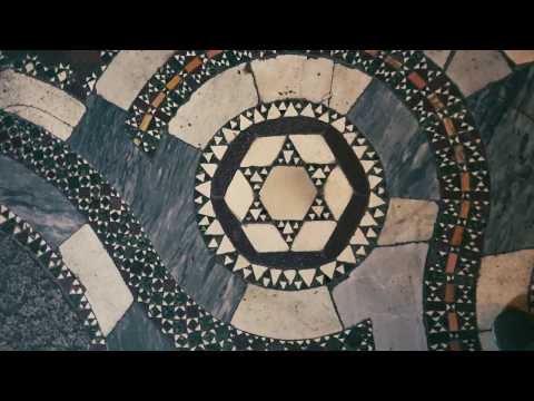 Cosmatesque Art Walking Tour with Personalized Italy