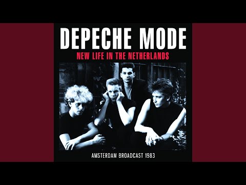 Video thumbnail for Photographic (Live) [Paradiso Grote Zaal, Amsterdam, Netherlands - 1983/12/06]