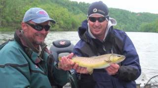 preview picture of video 'White River Trout Fishing with Capps Guide Service Inc  and Gary & Sydney'