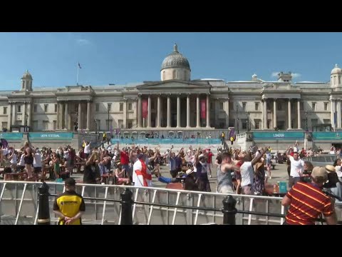 Euro 2020: English fans celebrate after Sterling scores against Croatia | AFP