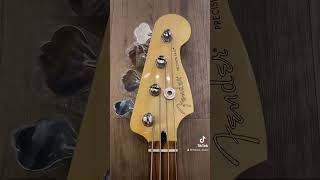 Video thumbnail for Fender Player Precision Bass®, Pau Ferro Fingerboard, Silver by Fallone Music