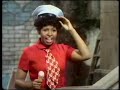 Sesame Street 0095 Street Scenes Oscar Sings I Love Trash