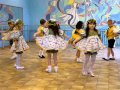 Люсия 4 года - танец "Раз ладошка, два ладошка" 