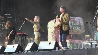 Grouplove- "I'm With You (opening song)" (720p) @ Lollapalooza on 8-2-2014