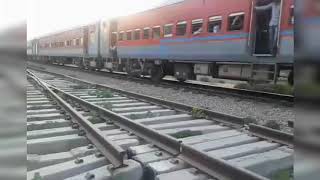 preview picture of video 'Last Run of this Summer 82909 Bandra Terminus-Gorakhpur Suvidha Special Accelerating From Kasganj'