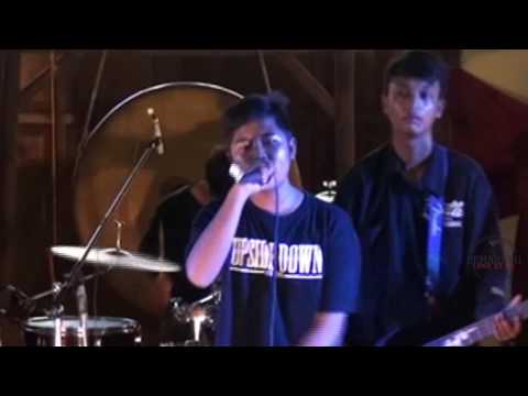 SEMARANG LOOK AT ME-UPSIDE DOWN Band LIVE