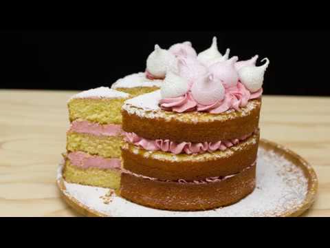 Maria Luisa cake with blackberry buttercream