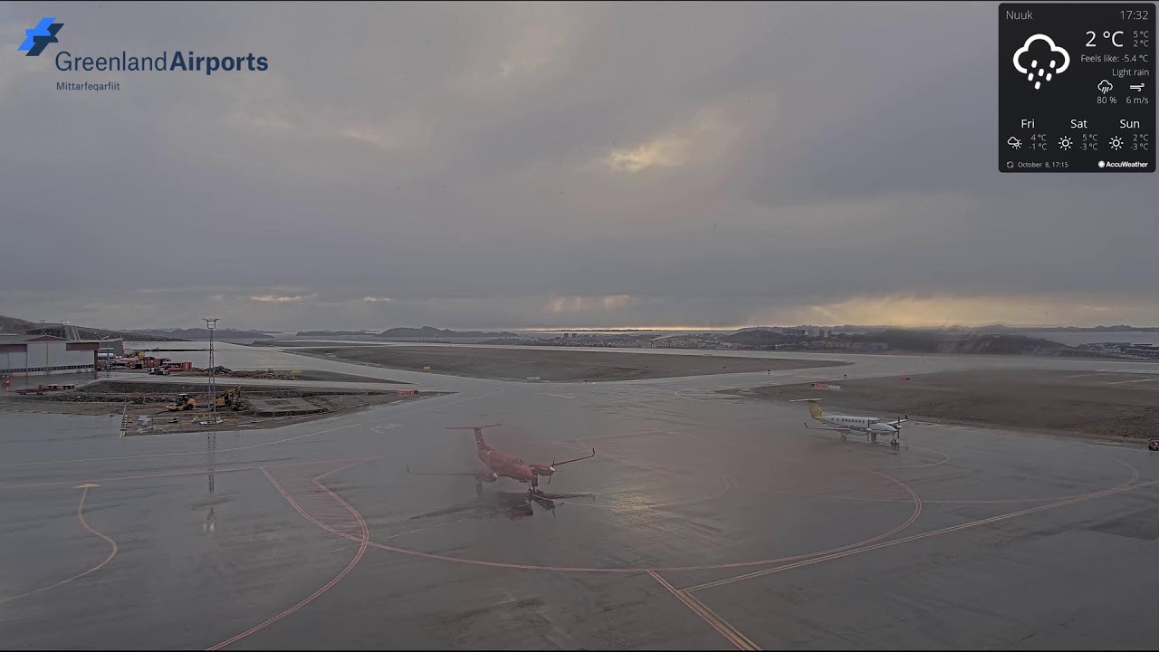Live webcam view of Nuuk Airport South Apron & Runway