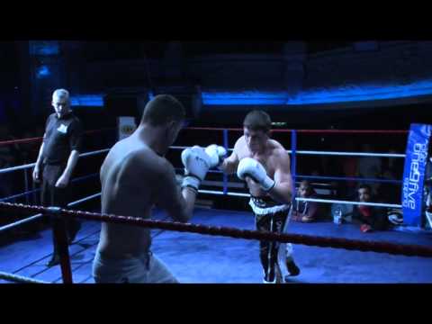 IBA Essex - Owen Stone v Barry Clark - Ist Round Knockout!
