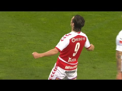 Antonsson dundrar upp avgörandet i krysset - TV4 Sport